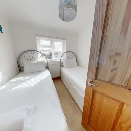 E29 Bonnie Bank, Riviere Towans *